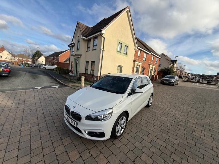 2015 BMW 2 Series 218i Luxury 5dr Step Auto HATCHBACK Petrol Automatic