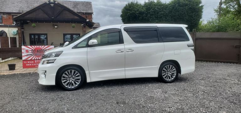 Toyota vellfire 2.4 auto 7 seater japanese import only 18k miles 4.5 grade 2013