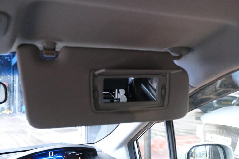 2025 Honda Freed Hybrid - 1 Owner HYBRID ELECTRIC Automatic