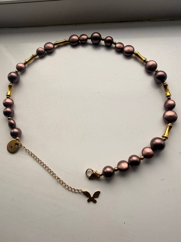 Chic Brown Beaded Necklace with Gold-Tone Accents