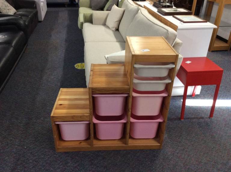 storage unit #63718 £15