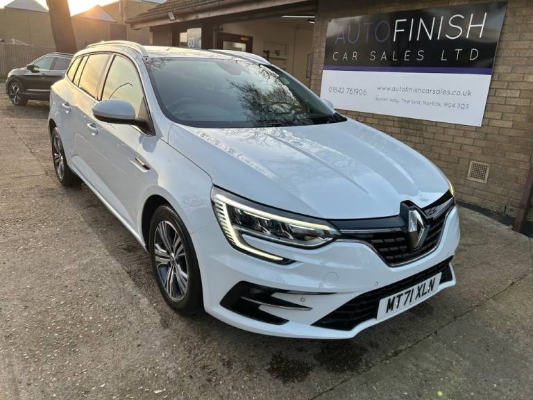 2022 Renault Megane 1.5 Blue dCi Iconic Sport Tourer 5dr Diesel Manual Euro 6 (s/s) (115 ps) Esta...