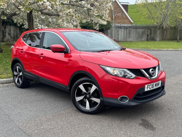 2016 Nissan Qashqai 1.2 DiG-T N-Connecta 5dr HATCHBACK Petrol Manual