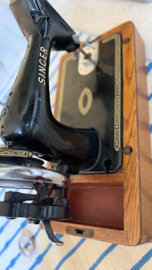 Vintage Singer 99K hand-crank Sewing Machine | in Gateshead, Tyne and ...