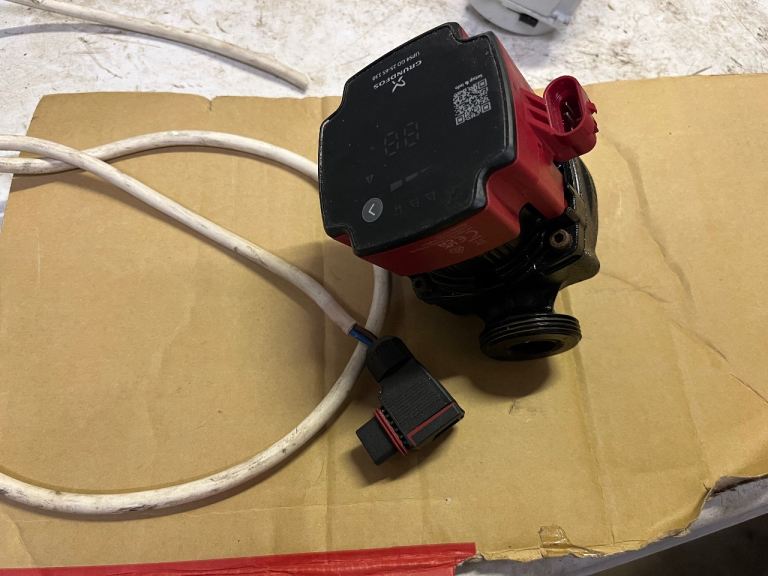 Grundfos UPM4 GO 25-65 130 Central Heating Pump - Good Condition