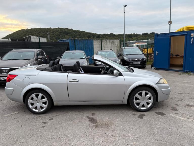 2008 Renault Megane 1.9 dCi Dynamique 2dr Non FAP - 12 Month Mot -  CONVERTIBLE Diesel Manual