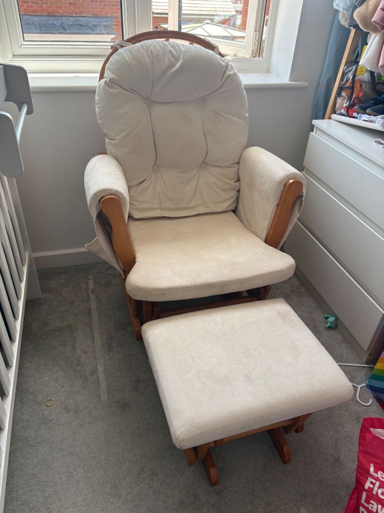 Nursing chair and footstall