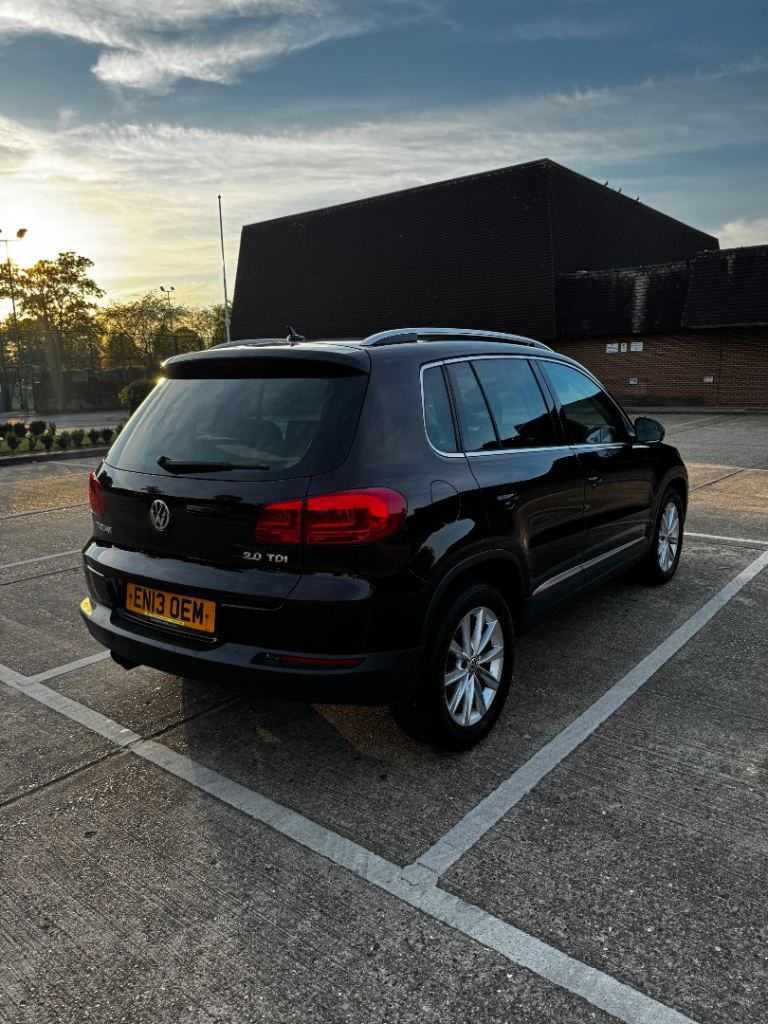Volkswagen, TIGUAN, Estate, 2013, Manual, 1968 (cc), 5 doors