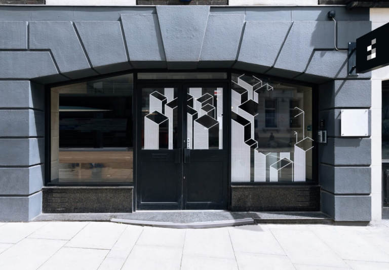 *Aldgate* Private Serviced Offices: Units from 4 to 150 desks for rent E1