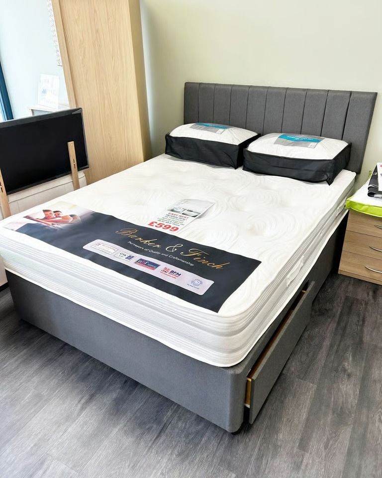 🎁 Final Call Christmas Sale – Divan Double  Bed with Mattress – Don’t Miss Out