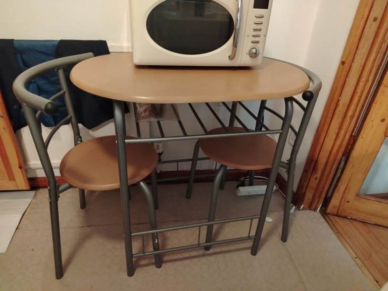 Table and chairs 