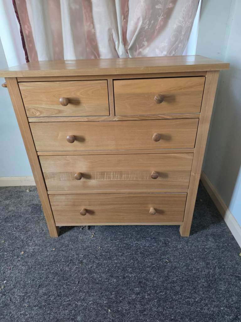 Solid oak Wooden chest of Drawers
