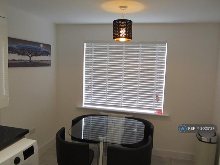3 bedroom house in Woodward Street, Manchester, M4 (3 bed) (#3005127)