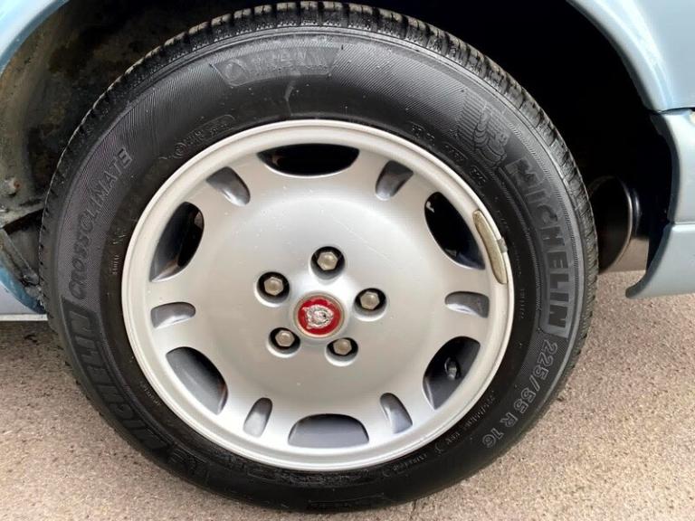 Jaguar XJ XJ6 SPORT 4.0 - AUTO, ONLY 56274 MILES, 1 FORMER LOCAL OWNER 16'ALLOYS