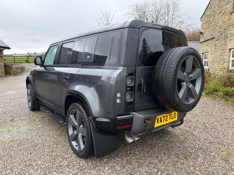 2022 Land Rover Defender 110 5.0 P525 V8 Auto 4WD Euro 6 (s/s) 5dr ESTATE Petrol Automatic