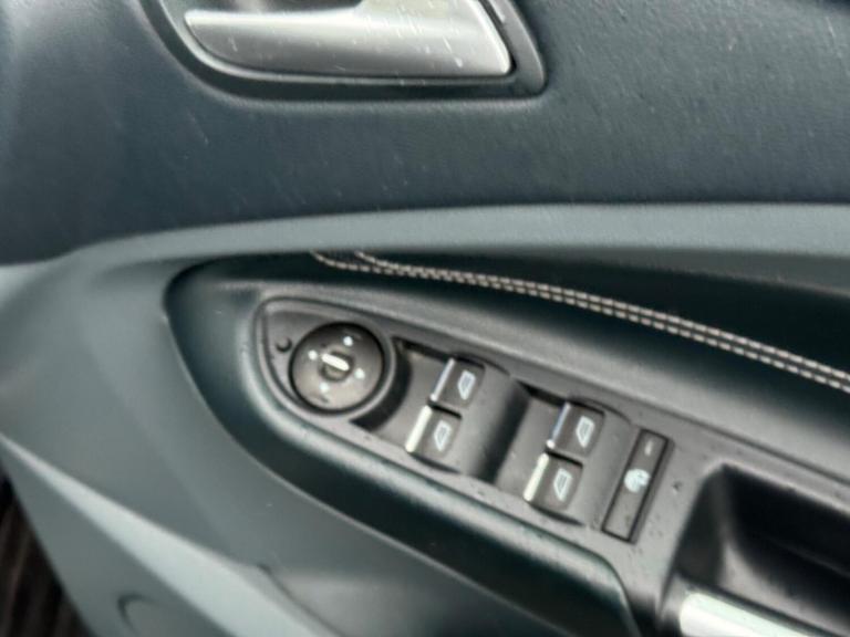 2011 Ford Grand C-Max 1.6 TDCi Titanium Euro 5 5dr MPV Diesel Manual