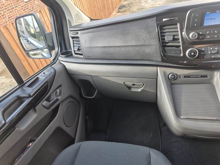 Ford, TOURNEO CUSTOM, MPV, 2018, Manual, 1996 (cc), 4 doors