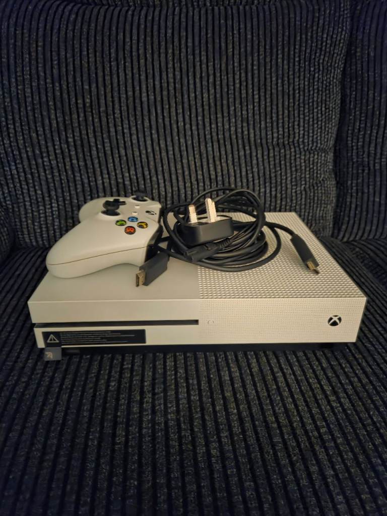 Xbox One S Console with x2 games