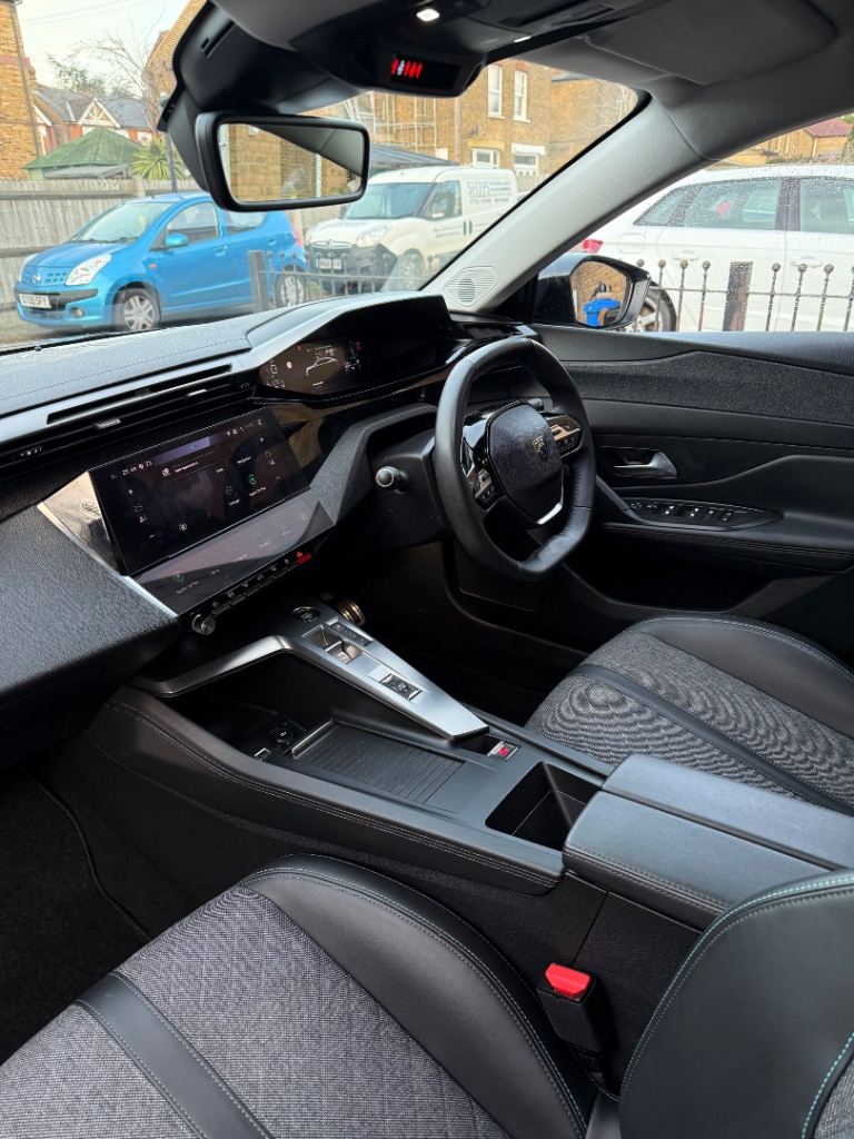 Peugeot, 408, Hatchback, 2024, Semi-Auto, 1199 (cc), 5 doors