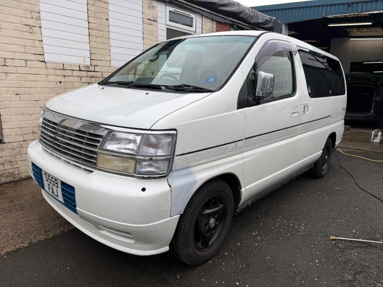 Nissan Elgrand 3.2 TD Auto Optional 4WD Rider 8 Seater MPV (P40)