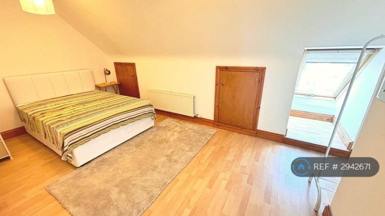 4 bedroom house in East Avenue, Hayes, UB3 (4 bed) (#2942671)