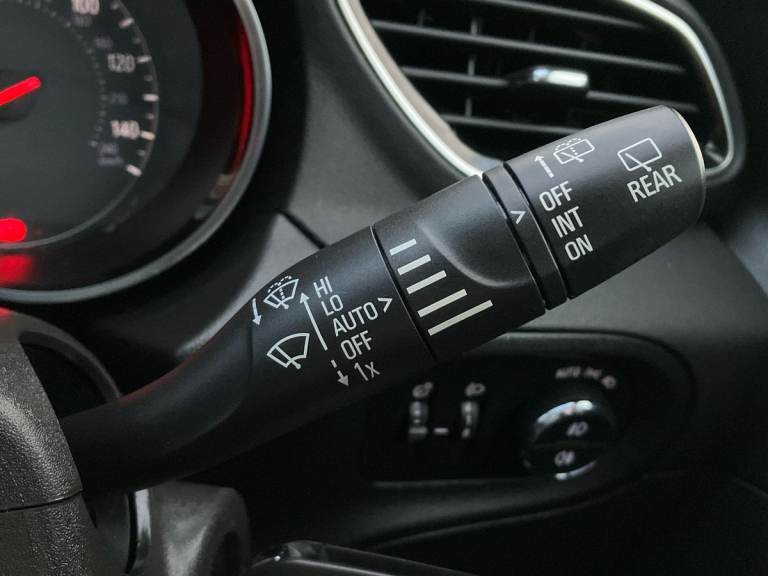 2020 Vauxhall Grandland X 1.2 Turbo SRi Nav 5dr Hatchback PETROL Manual