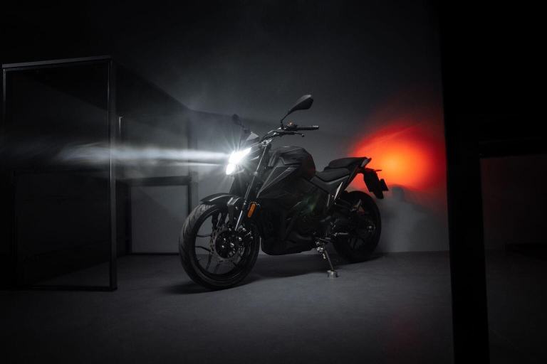 Lexmoto Cypher Electric and  Stylish