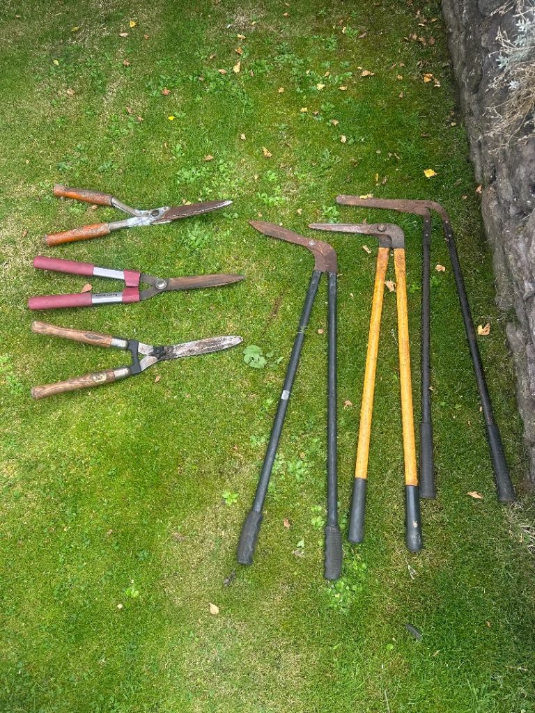 long handled grass shears and hedge shears garden diy tools 