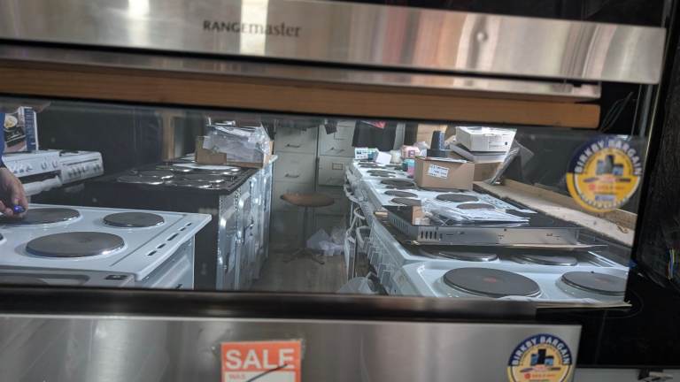 SMEG LINEA WARMING DRAWER-59CM-SILVER-GLASS PANEL-21L CAPACITY-NON SLIP MAT-EX DISPLAY