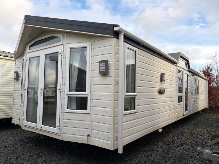 WILLERBY VOGUE 2 BED 41.6X13ft LODGE • ANNEX • EN-SUITE • OFF SITE • £17,500