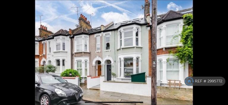 5 bedroom house in Bucharest Road, London, SW18 (5 bed) (#2995772)