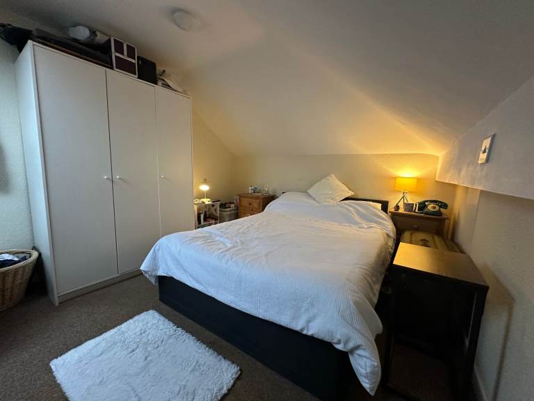 ALL INCLUSIVE Studio Flat in Hounslow - Split Level - £1,245 