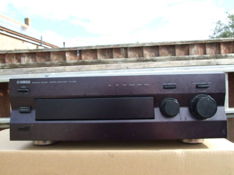 YAMAHA AX 396 STEREO AMPLIFIER