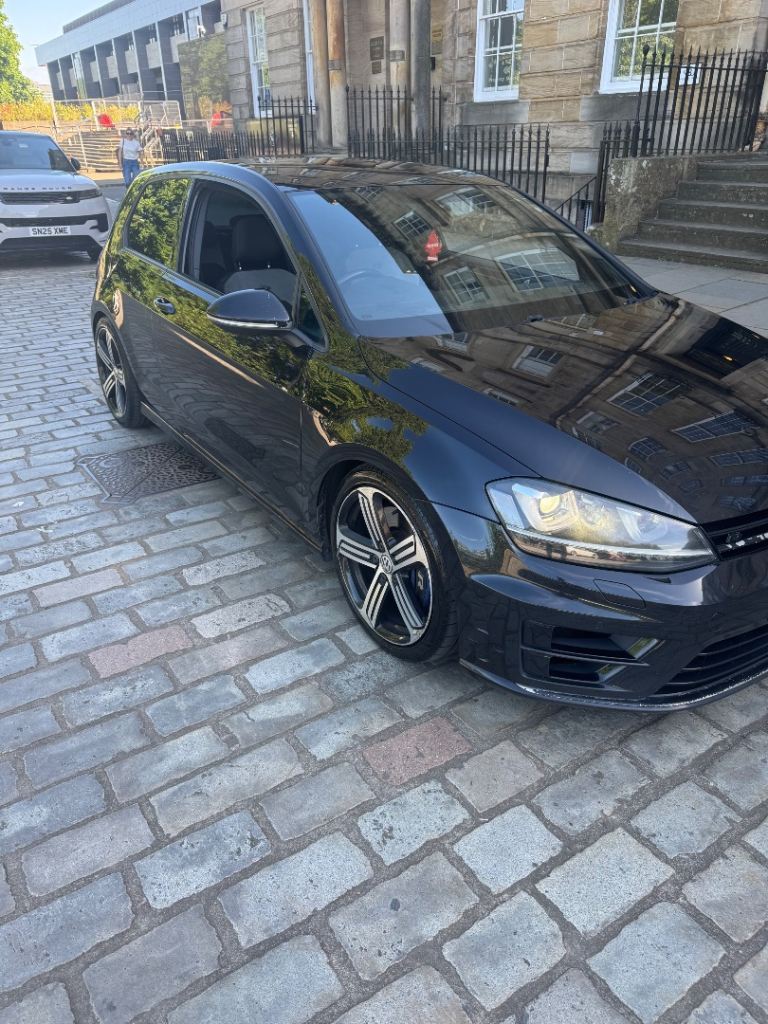 Volkswagen Golf R cat s