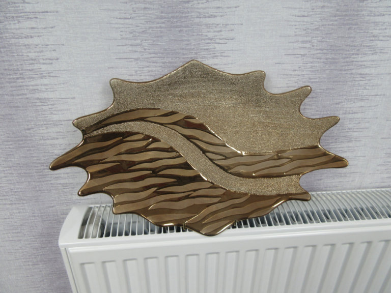 Plate Fancy Ornament In Golds