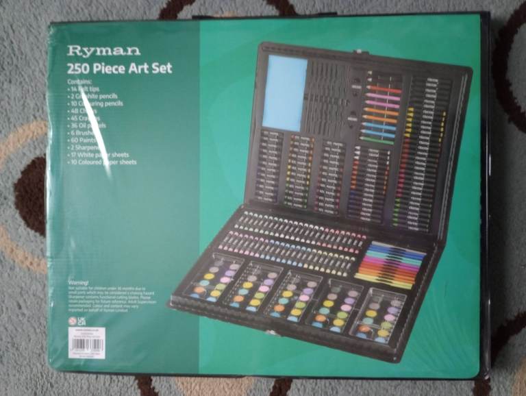 House clearance! NEW Ryman Let's Create 250 Art Set
