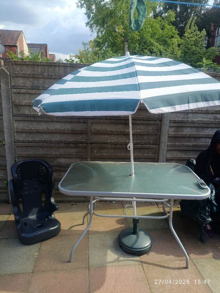 Parasol with base