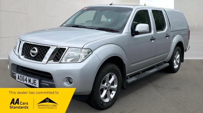 Nissan Navara DCI TEKNA 4X4 SHR DCB