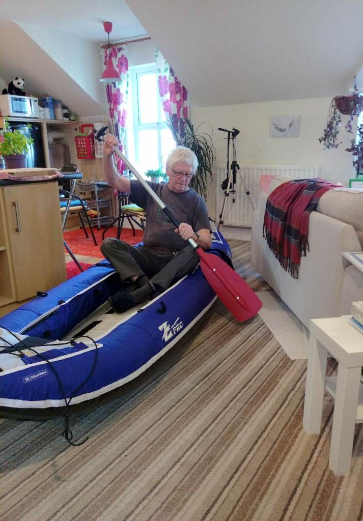 Inflatable Kayak with Paddle – Blue, Good Condition