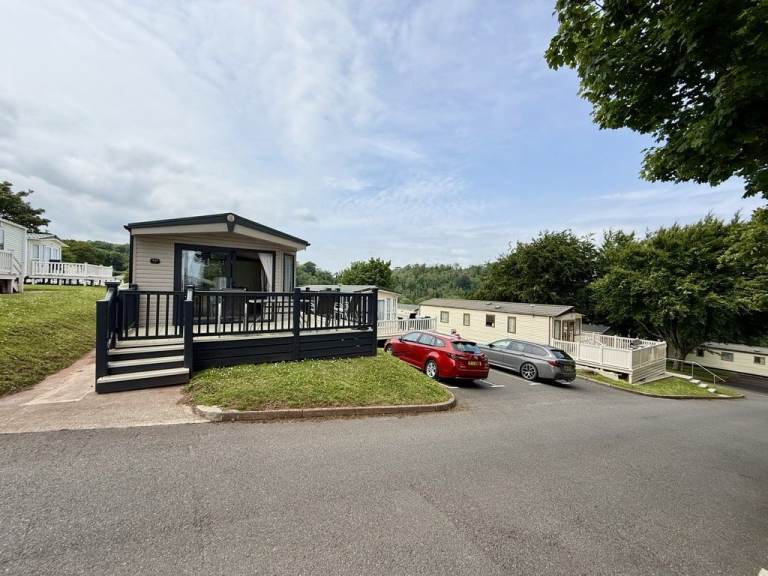 Sunseeker Supreme 3 bedroom static caravan for sale at Hoburne Devon Bay, Paignton