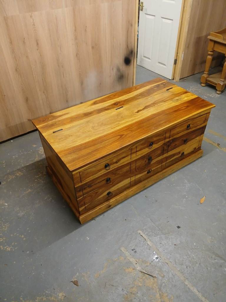 Solid wood coffee table 