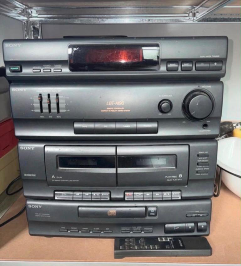 Sony LBT-V60 Stereo System – Good Condition