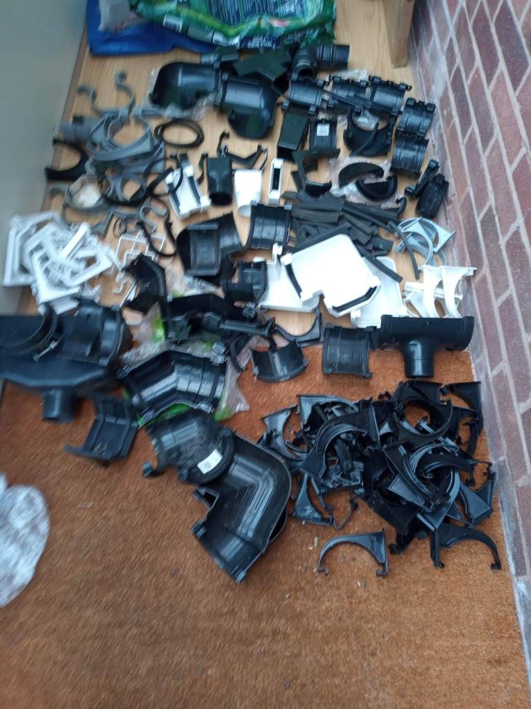 Gutter & Downpipe Fittings mainly new and unused
