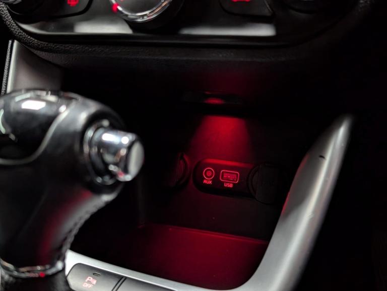 2015 Kia Ceed 1.6 CRDi 2 Hatchback 5dr Diesel DCT Euro 6 (s/s) (134 bhp) HATCHBACK Diesel Automatic