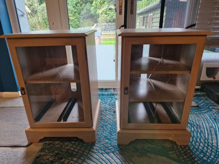  FREE !!! 2 x solid wood cabinets 