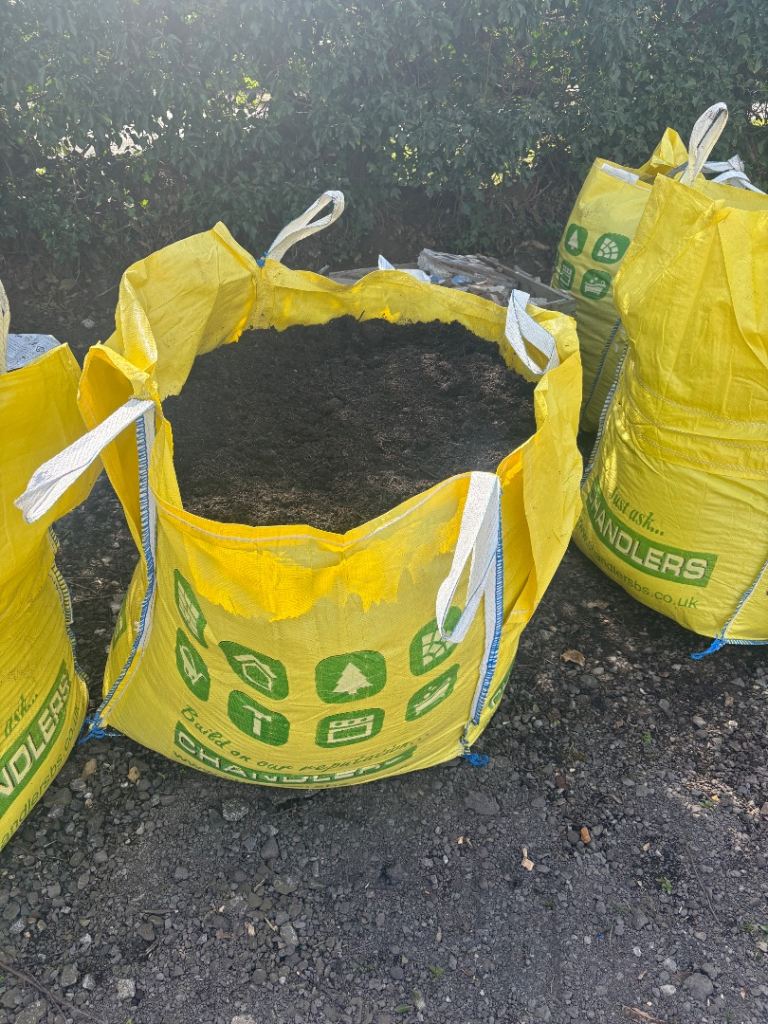 Bulk bags of compost 