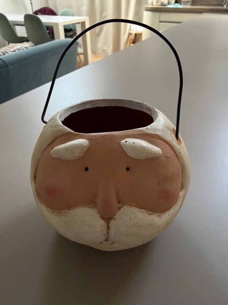 Lovely handmade Santa pot with metal handle
