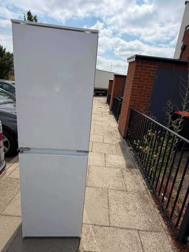 Integrated Fridge freezer £135– Good Condition