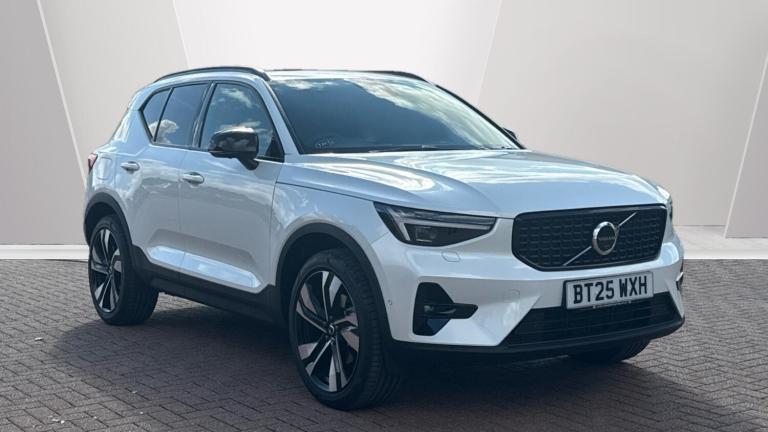  Volvo XC40 2.0 B3 MHEV Ultra Dark DCT Auto Euro 6 (s/s) 5dr Petrol/Electric Hybrid Automatic