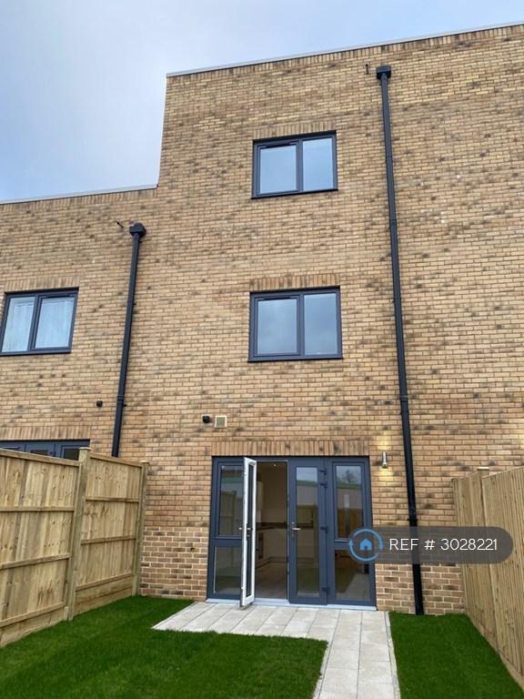 4 bedroom house in Pear Mews, London, SW17 (4 bed) (#3028221)